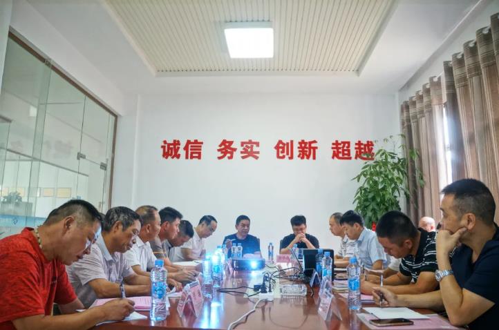 明責任、服管理、高標準、保安全 —— 精益求精 · 鑄造品質(zhì)典范